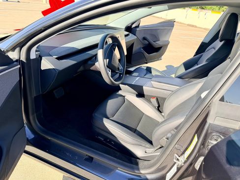Used 2024 Tesla Model 3 Long Range RWD image 37