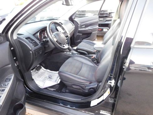 Used 2022 Mitsubishi Outlander Sport SE image 17