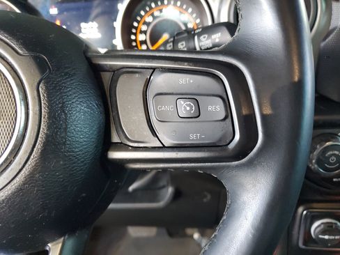 Used 2022 Jeep Wrangler Unlimited Sport AWD/4WD image 26