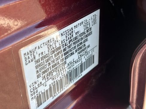 Used 2024 Nissan Sentra SV FWD image 31