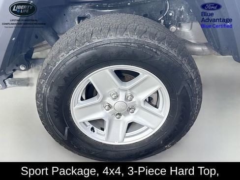 Used 2023 Jeep Gladiator Sport image 28