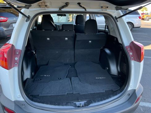 Used 2015 Toyota RAV4 XLE image 33