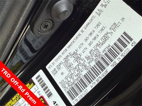 Used 2021 Toyota Tacoma TRD Off-Road image 32