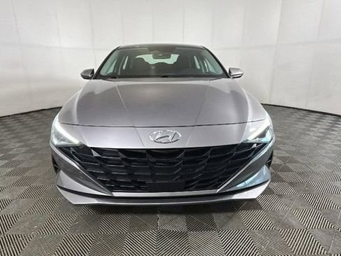 Certified 2022 Hyundai Elantra SEL w/ Convenience Package FWD image 8