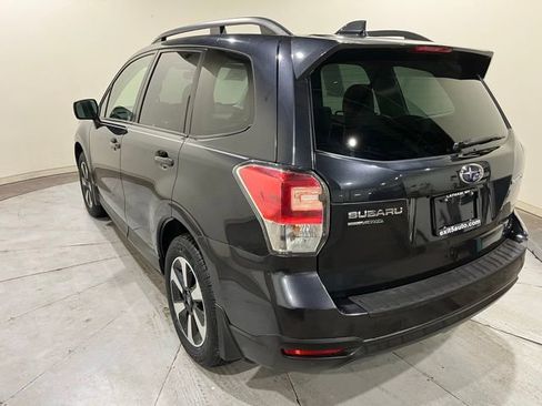 Used 2018 Subaru Forester 2.5i Premium w/ All-Weather Package image 11