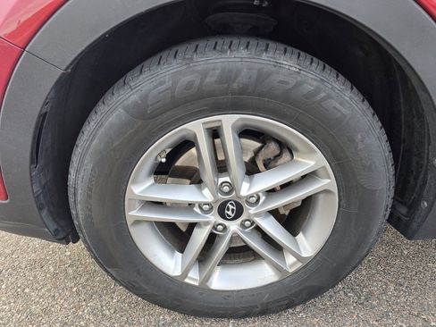 Used 2018 Hyundai Santa Fe Sport w/ 2.4L Value Package 02 image 9
