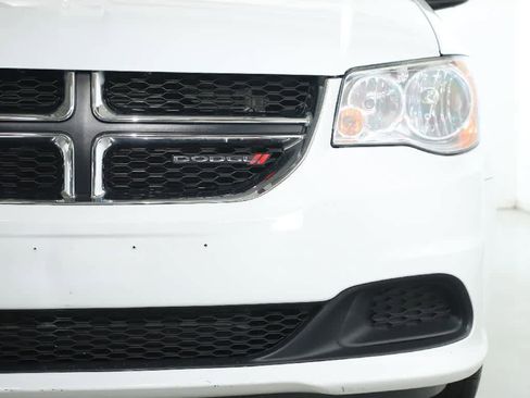 Used 2016 Dodge Grand Caravan SE w/ Quick Order Package 29E SE FWD image 7