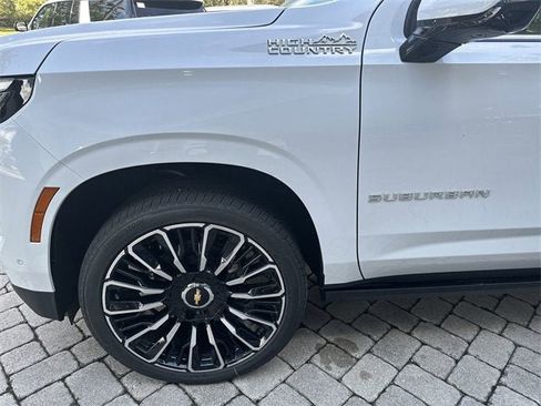 New 2026 Chevrolet Suburban High Country image 12