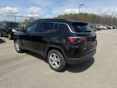 Used 2023 Jeep Compass Latitude w/ Convenience Group image 8