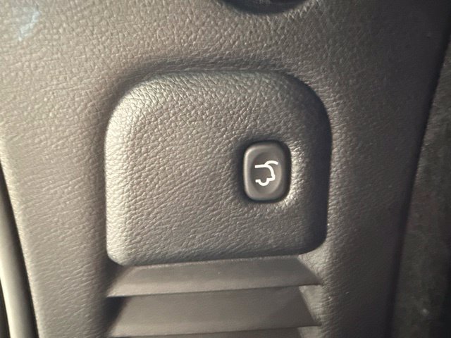Used 2025 Dodge Durango GT AWD/4WD image 14