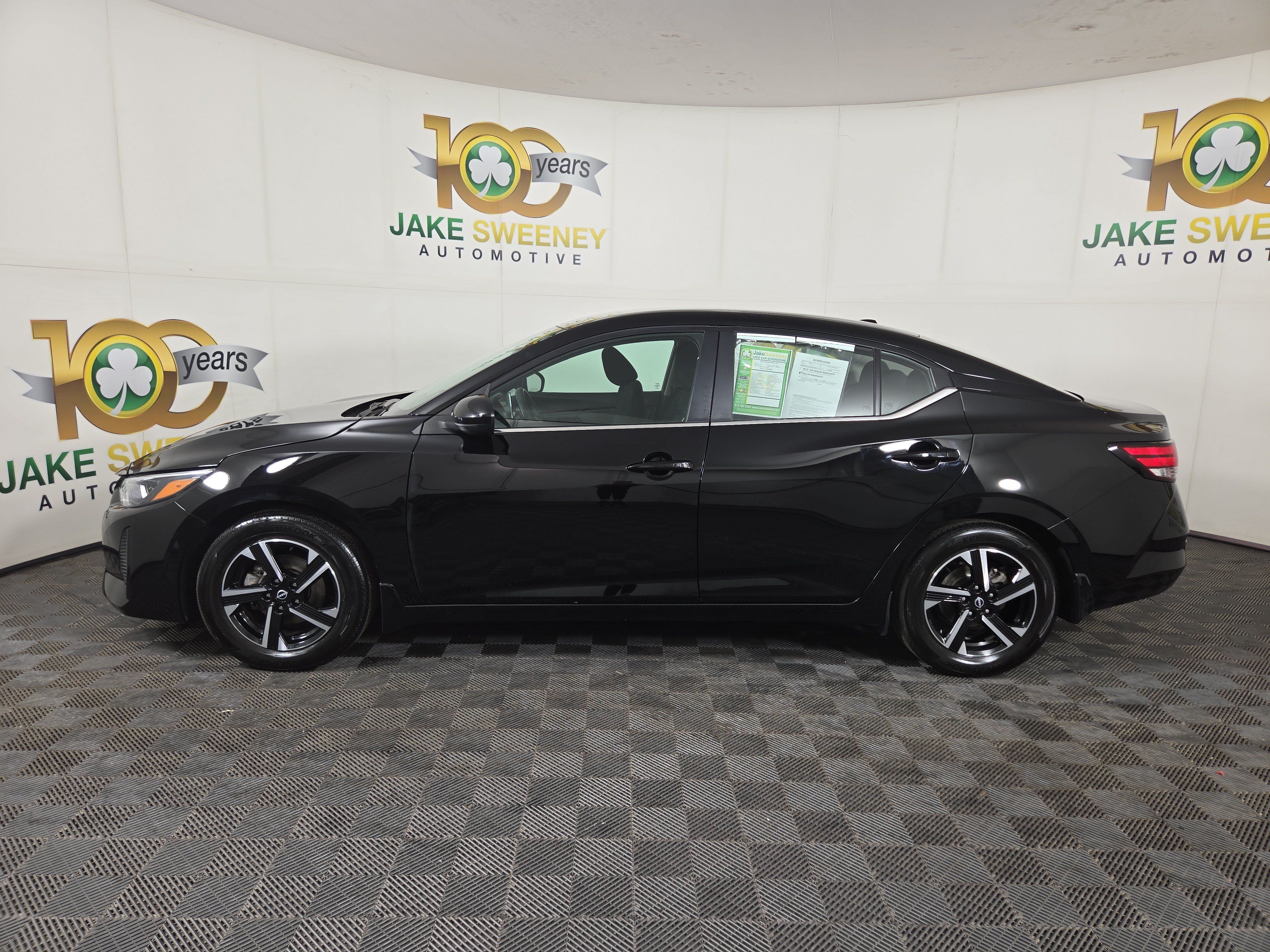 Used 2024 Nissan Sentra SV w/ All-Weather Package FWD image 4