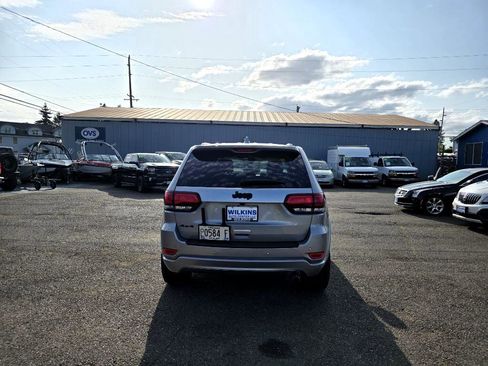 Used 2019 Jeep Grand Cherokee Altitude image 6