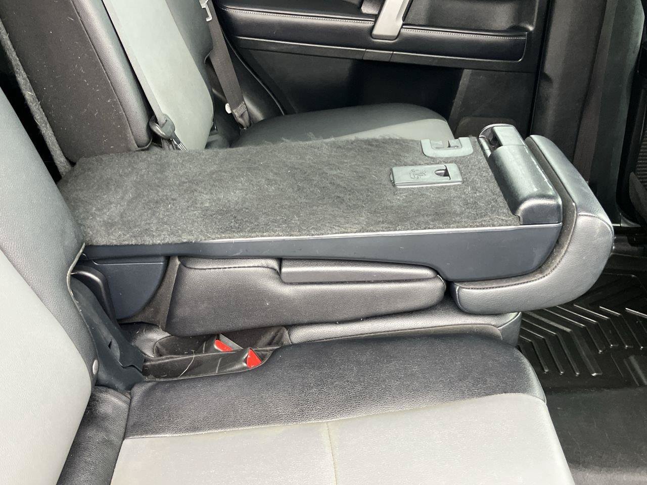 Used 2018 Toyota 4Runner SR5 Premium RWD image 35