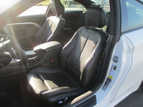 Used 2019 BMW 430i xDrive Coupe w/ M Sport Package image 17