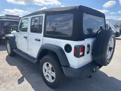 Used 2022 Jeep Wrangler Unlimited Sport AWD/4WD image 7
