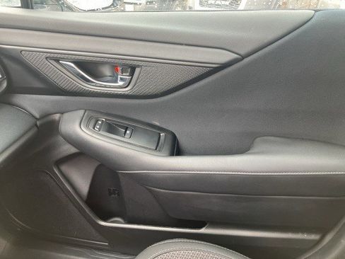 Used 2025 Subaru Outback Premium image 16