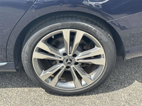 Used 2017 Mercedes-Benz C 300 Sedan image 12