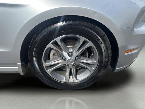 Used 2014 Ford Mustang Premium RWD image 19