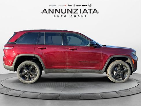 New 2025 Jeep Grand Cherokee Altitude image 6