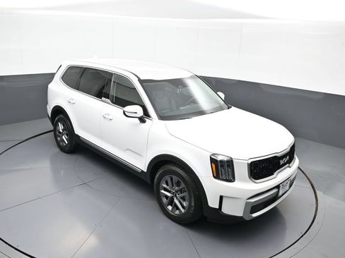 Used 2024 Kia Telluride LX AWD/4WD image 36