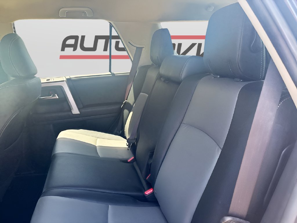 Used 2024 Toyota 4Runner SR5 Premium AWD/4WD image 22