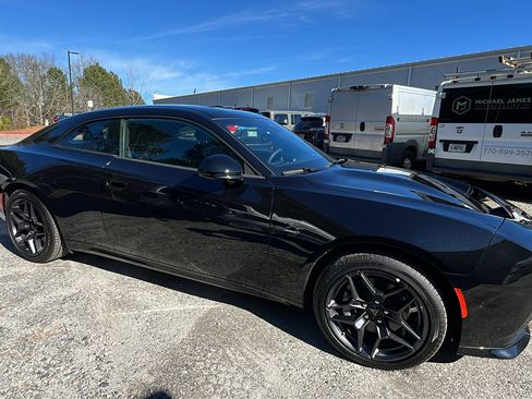 Used 2024 Dodge Charger R/T w/ Plus Group image 5