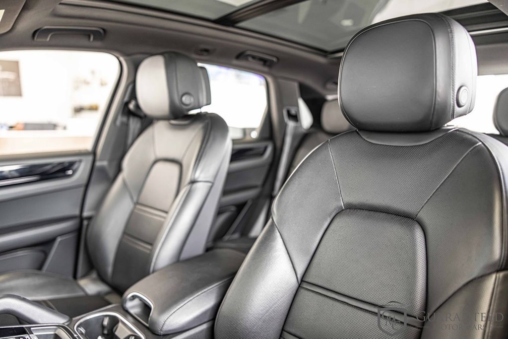 Used 2020 Porsche Cayenne E-Hybrid AWD/4WD image 20
