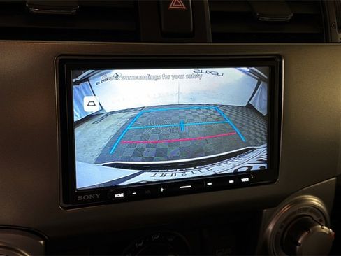 Used 2018 Toyota 4Runner SR5 image 24