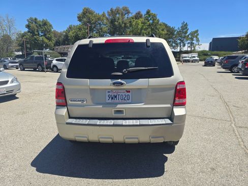 Used 2012 Ford Escape XLT FWD image 6