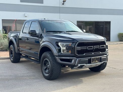 Used 2017 Ford F150 Raptor w/ Equipment Group 802A Luxury image 3