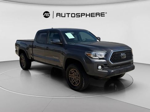 Used 2019 Toyota Tacoma TRD Off-Road AWD/4WD image 12