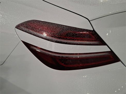 Used 2023 Genesis G70 2.0T image 18