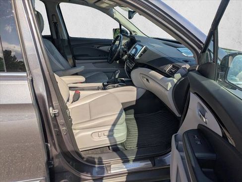 Used 2019 Honda Ridgeline RTL-E image 19