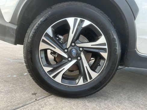 Used 2024 Subaru Crosstrek 2.0i Premium image 30