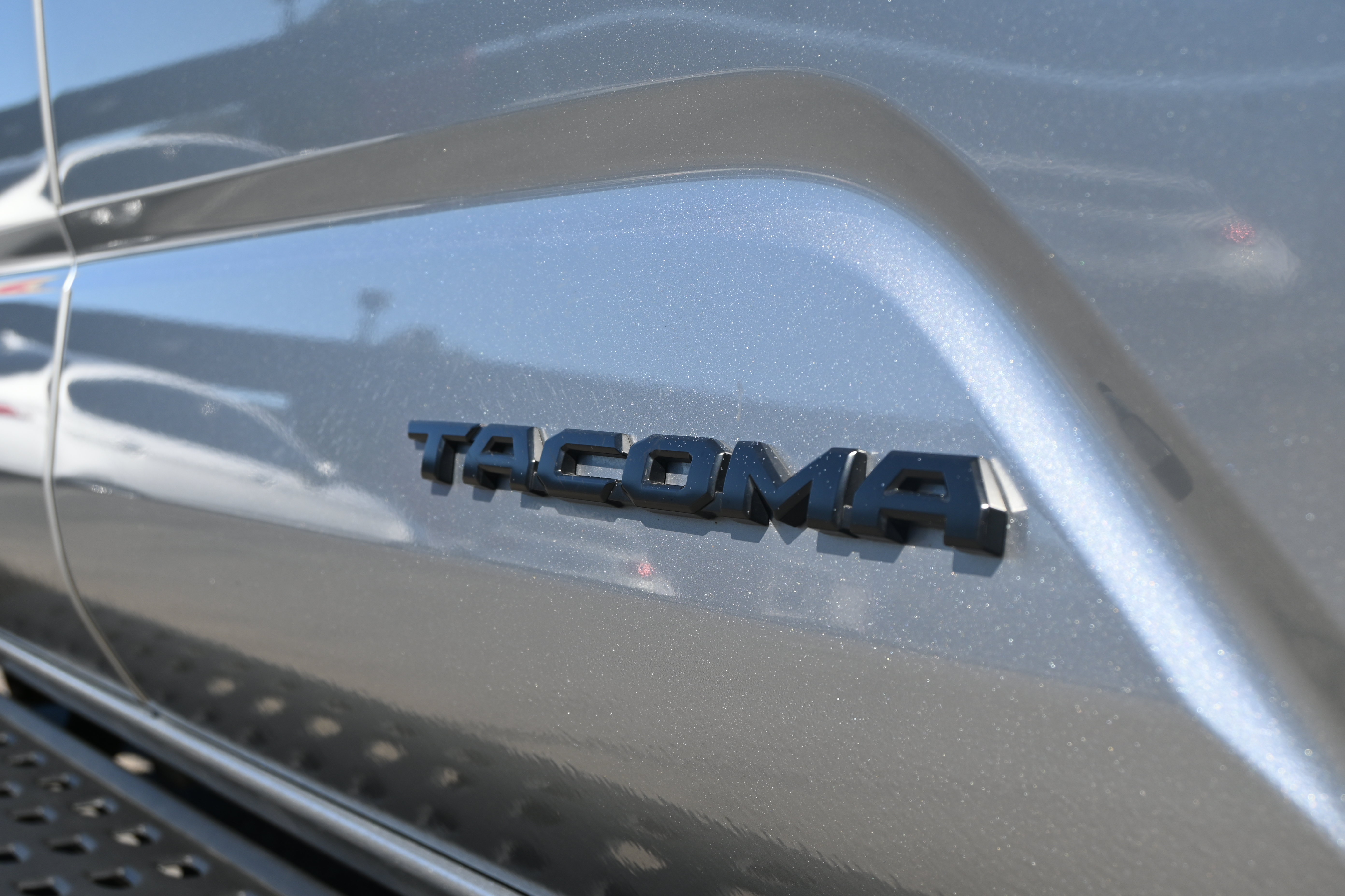 Used 2024 Toyota Tacoma TRD Sport w/ TRD Sport Upgrade Package AWD/4WD image 31