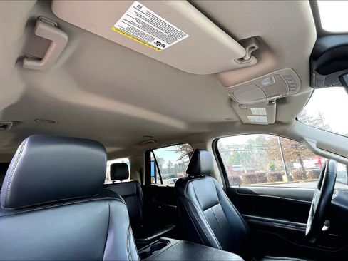 Used 2024 Ford Expedition Max XLT image 14