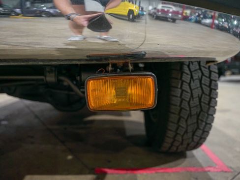 Used 1993 Ford F250 XLT image 39