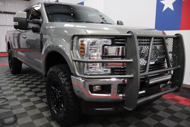 Used 2019 Ford F250 Lariat w/ Lariat Ultimate Package AWD/4WD image 19