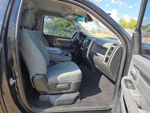 Used 2016 RAM 1500 Express image 30
