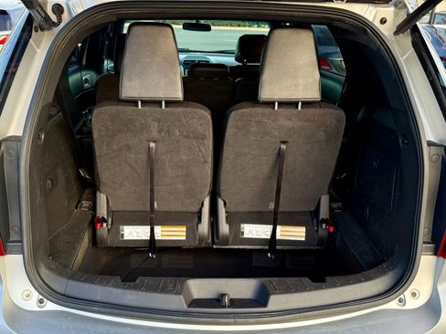 Used 2013 Ford Explorer XLT image 7