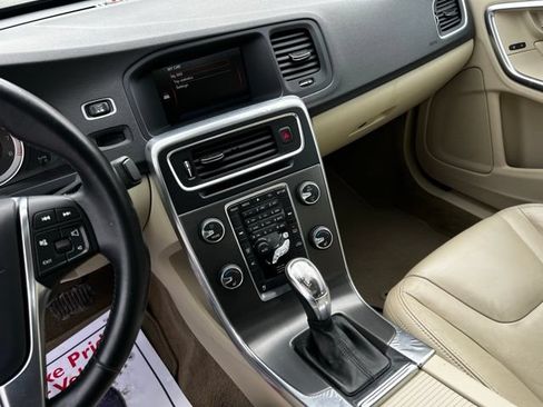 Used 2013 Volvo S60 T5 FWD image 36