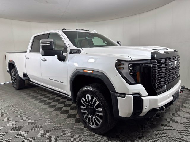 Used 2025 GMC Sierra 3500 Denali Ultimate AWD/4WD image 1