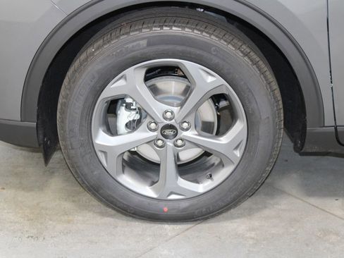 New 2026 Ford Escape ST-Line w/ Tech Pack #1 image 18