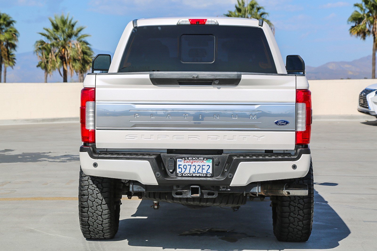 Used 2017 Ford F250 Platinum w/ Platinum Ultimate Package AWD/4WD image 6