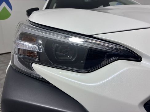 Used 2023 Subaru Outback Limited AWD/4WD image 2