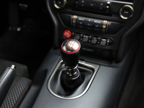 Used 2017 Ford Mustang Shelby GT350R w/ GT350R Equipment Group 920A image 28