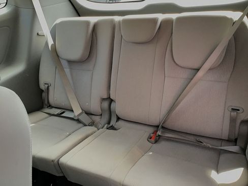 Used 2020 Kia Sedona LX image 22