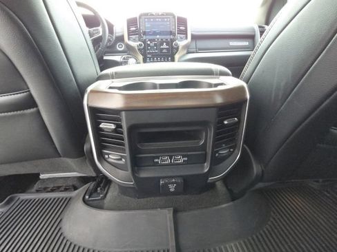 Used 2022 RAM 1500 Laramie AWD/4WD image 13