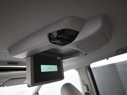 Certified 2022 Honda Pilot Touring image 21