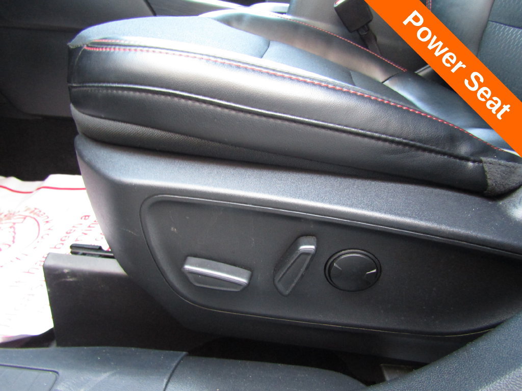 Used 2025 Ford Escape ST-Line AWD/4WD image 6